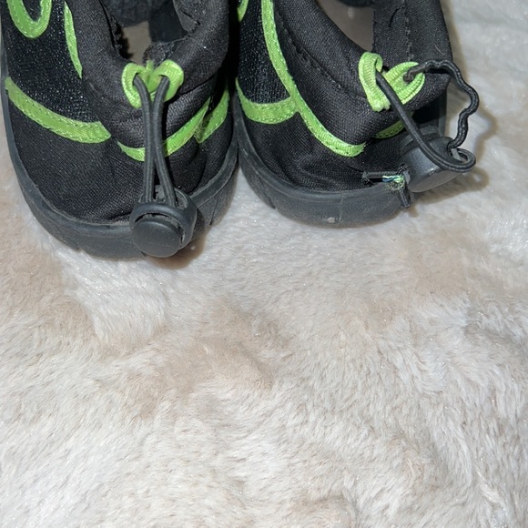 AquaSocks Water shoes - Picture 4 of 5